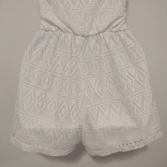 No Comment. - White Lace Sleeveless Romper - Picture 12 of 14